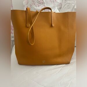 Carolina Herrera Tote!